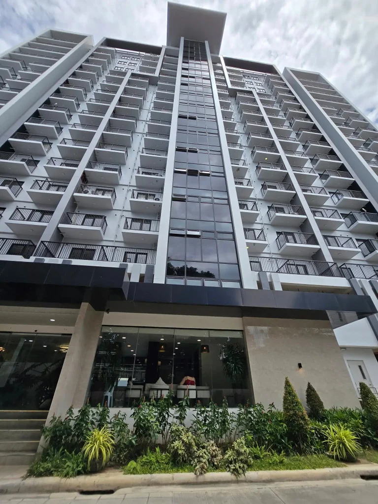 Davao City New Luxury Condo Building Ivory Residences